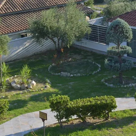 Anagenessis Szálloda Kalamáki