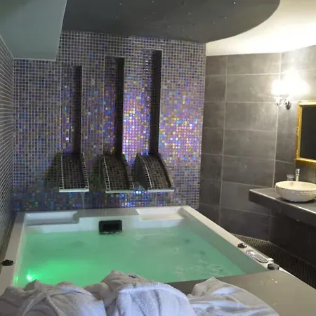 Anagenessis Hotell