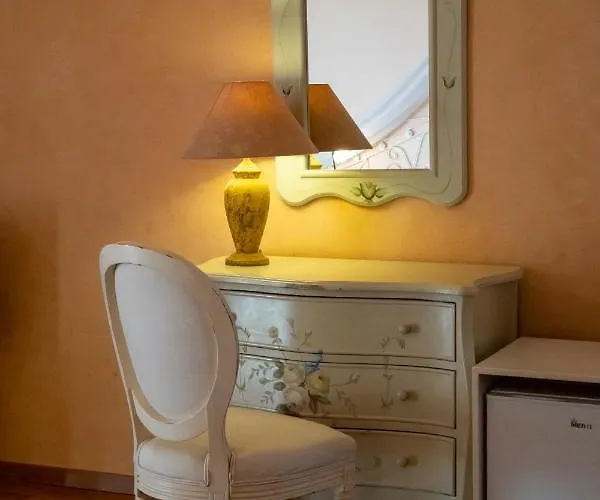 Anagenessis Hotel